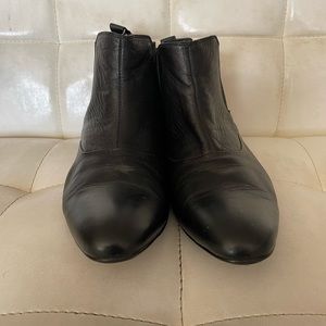 Aldo black chelsea boots size 10.5